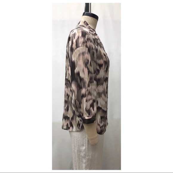 Chico’s Brown Tan Pleated V-Neck Blouse - Picture 5 of 13